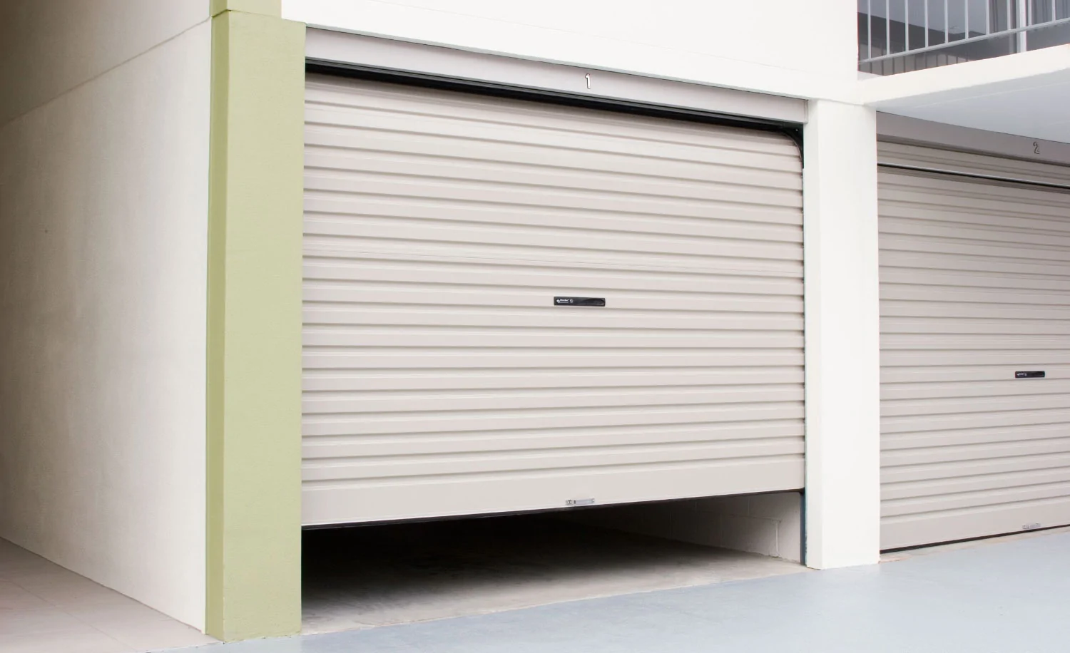 cua cuon austdoor af100