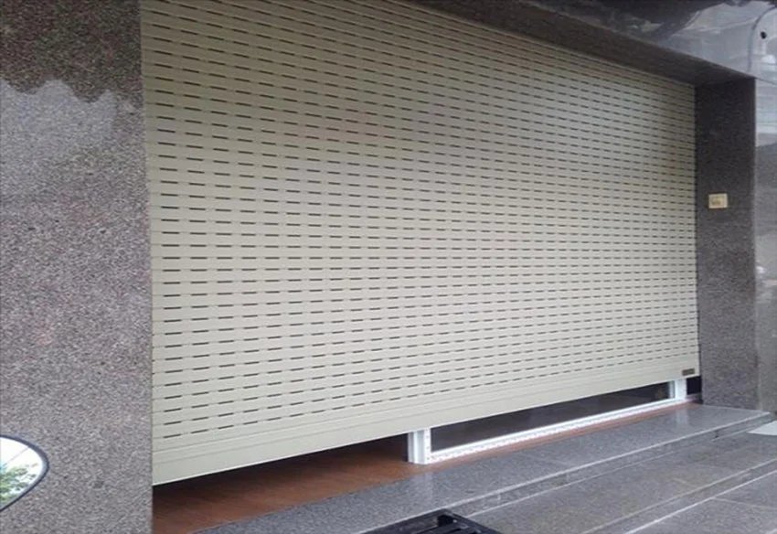 Dòng cửa cuốn khe thoáng Austdoor A49i