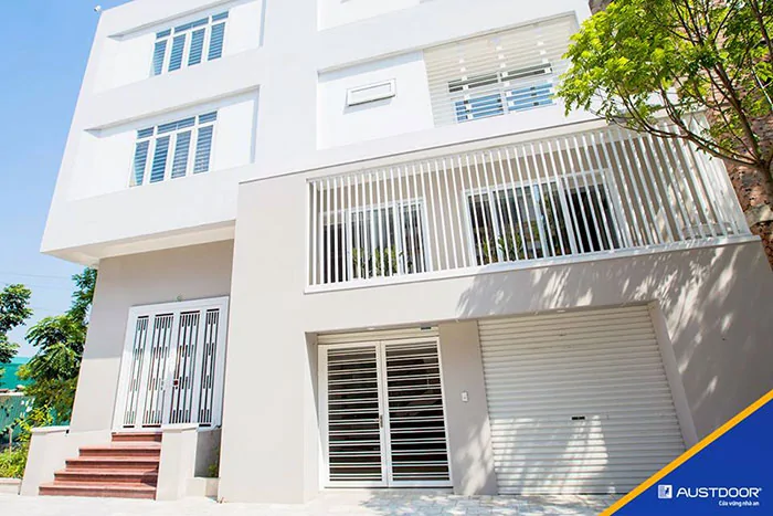 mau cua cuon austdoor