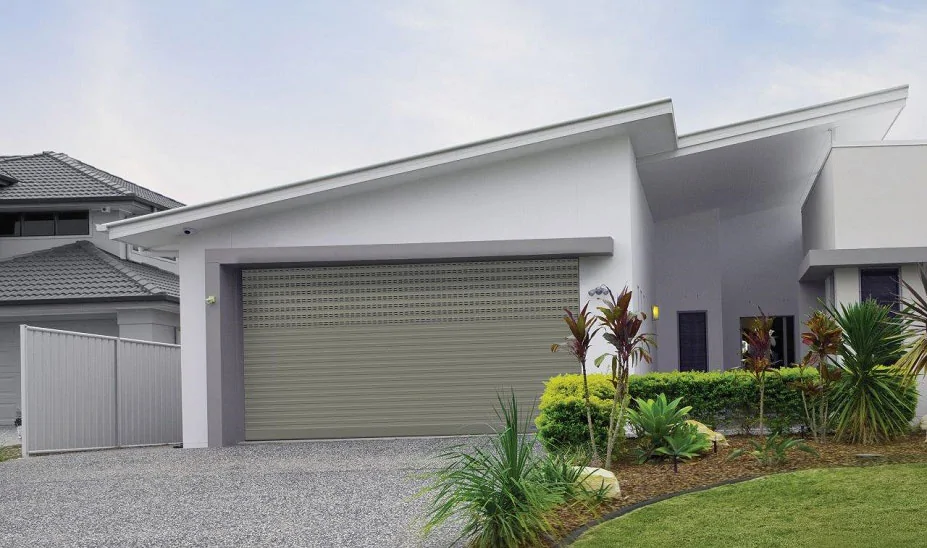 Vậy nên mua cua cuốn Austdoor ở đâu