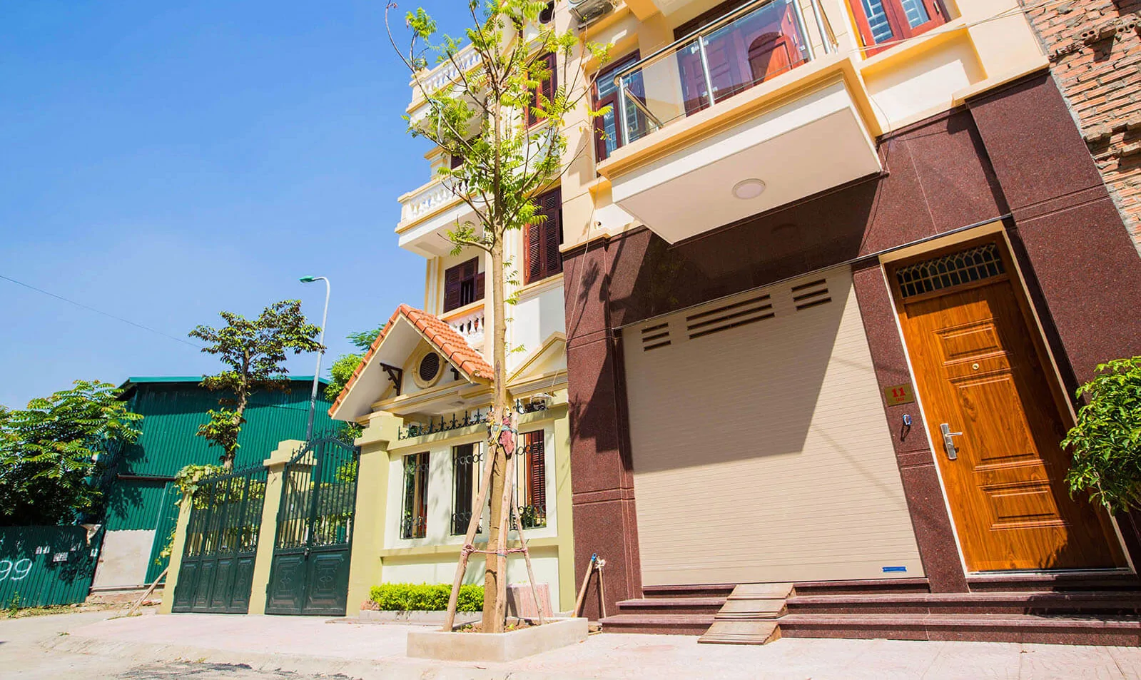 Sản phẩm cửa cuốn nan nhôm Mega 1